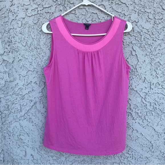 Ann Taylor Pink Sleeveless Tank Top with Scoop Neckline - Picture 1 of 7